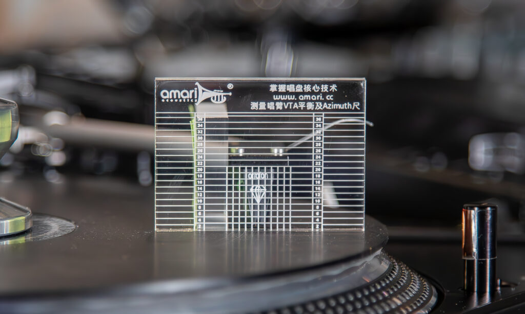 Auch das MC X40 lässt sich wie auch das X30 leicht installieren und auch unkompliziert justieren 