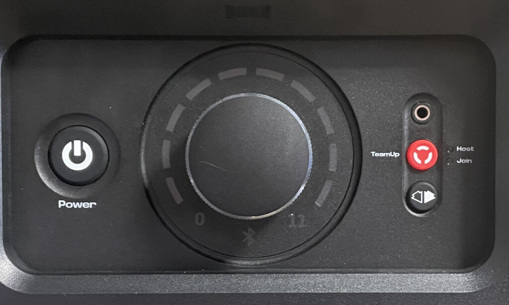 Soundboks Mix mit Aux-Input 