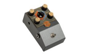 Test: Beetronics Pollinator Hazee Delay – Spielwiese für Ambient-Fans und Klangtüftler Artikelbild