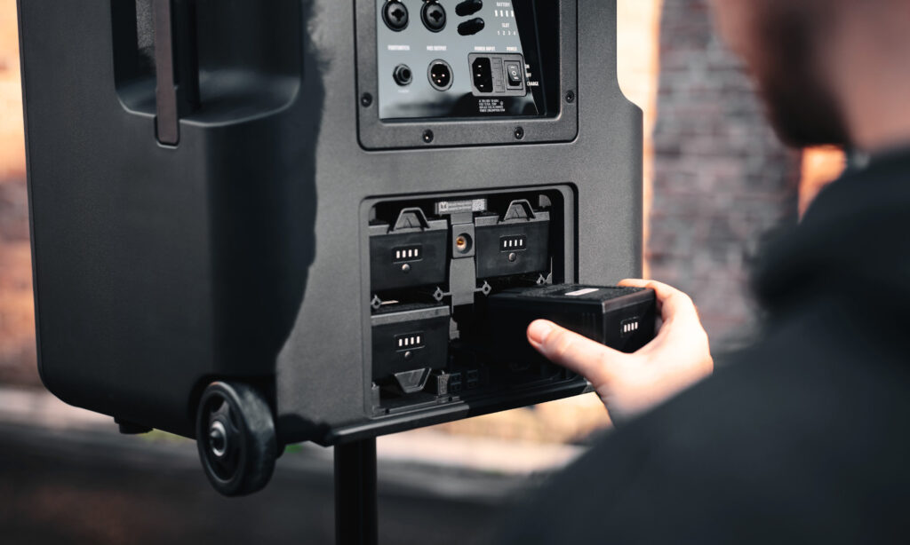 LD Systems ANNY 12 setzt auf ein modulares Akkukonzept 