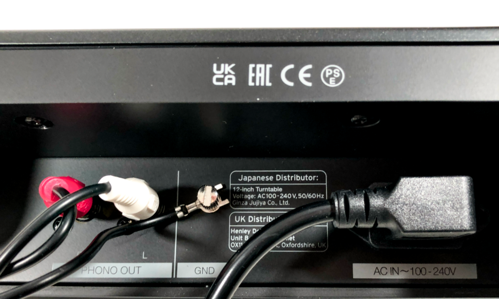 … sind beim Reloop RP-5000 MK4 versenkt und somit geschützt angebracht