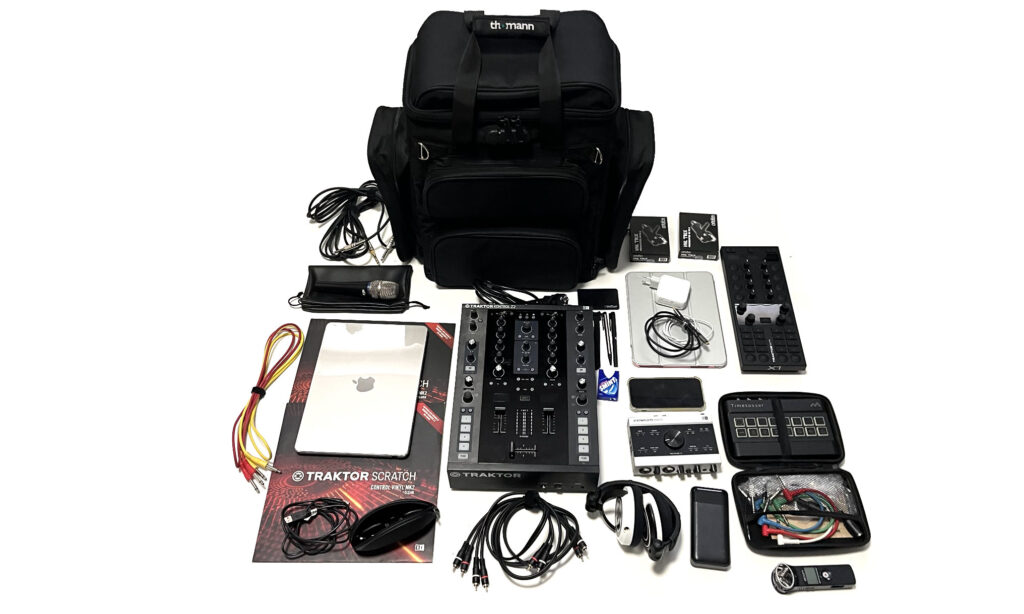 Thomann Digital Backpack mit DJ-Equipment