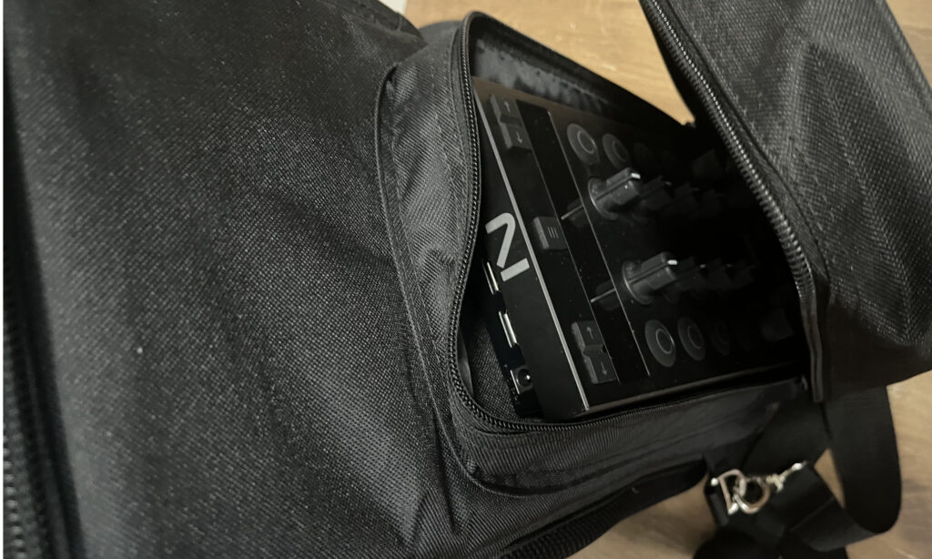 … oder einen DJ-Controller wie den Native Instruments X1 MK3 