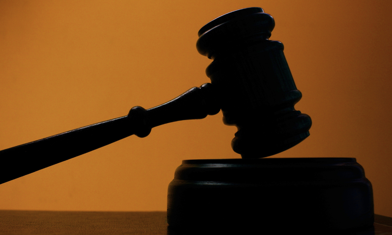 Song geklaut? Schlagerstar Christian Anders will Rihanna-Produzenten verklagen Artikelbild