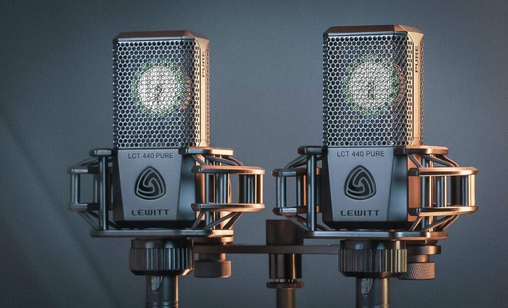 Zwei Großmembran-Mikrofone der österreichischen Firma Lewitt