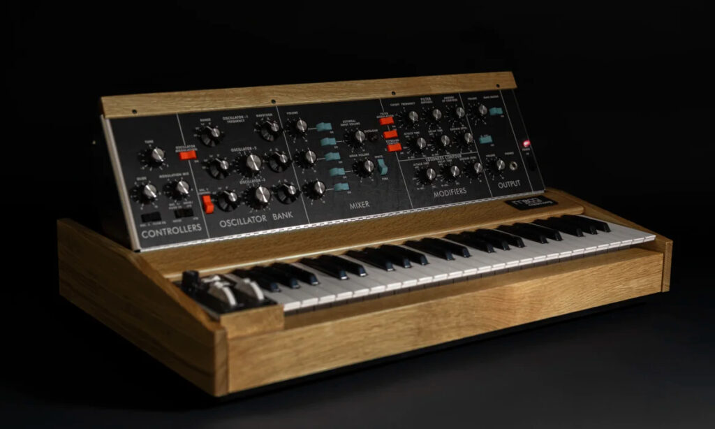 Minimoog Model D Bob Moog Tribute Edition (Bildquelle: Moog Music)