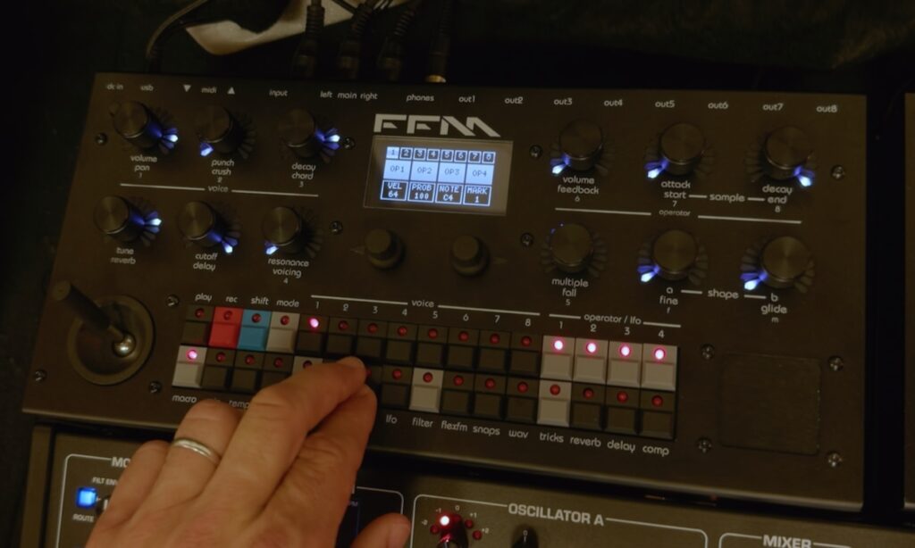 FLEXfm auf der Superbooth (Bildquelle: Bonedo)