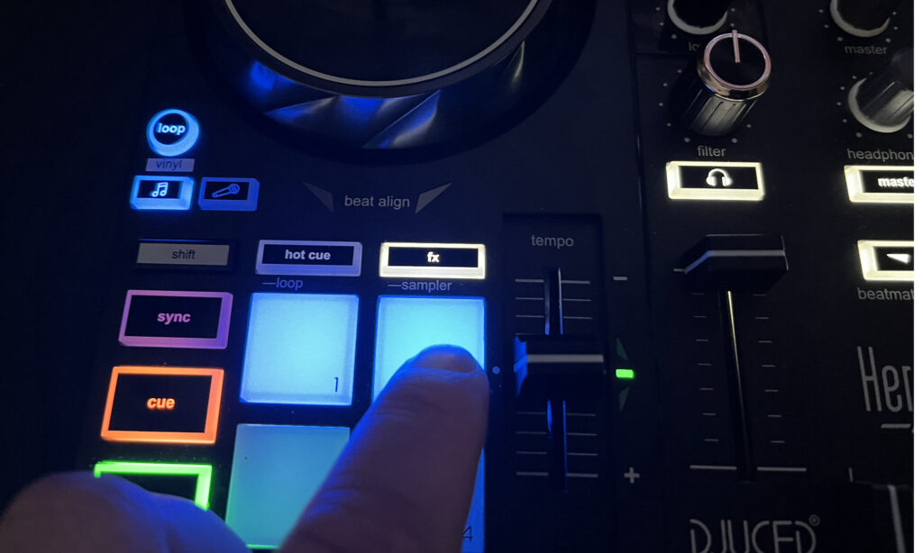 Die Pad-Sektion des Hercules DJControl Inpulse 200 MK3