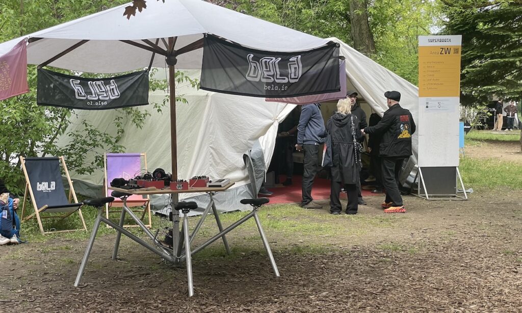  Outdoor Stand zum musizieren und ausprobieren (Bildquelle: Sven Rosswog) 