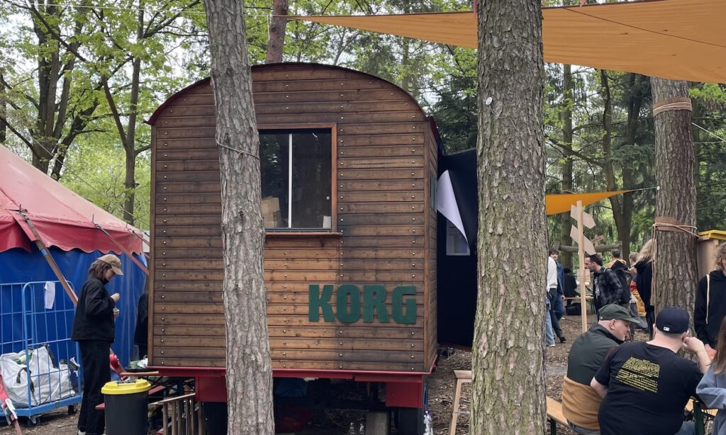  Korg im Bauwagen und Außengelände (Bildquelle: Sven Rosswog)