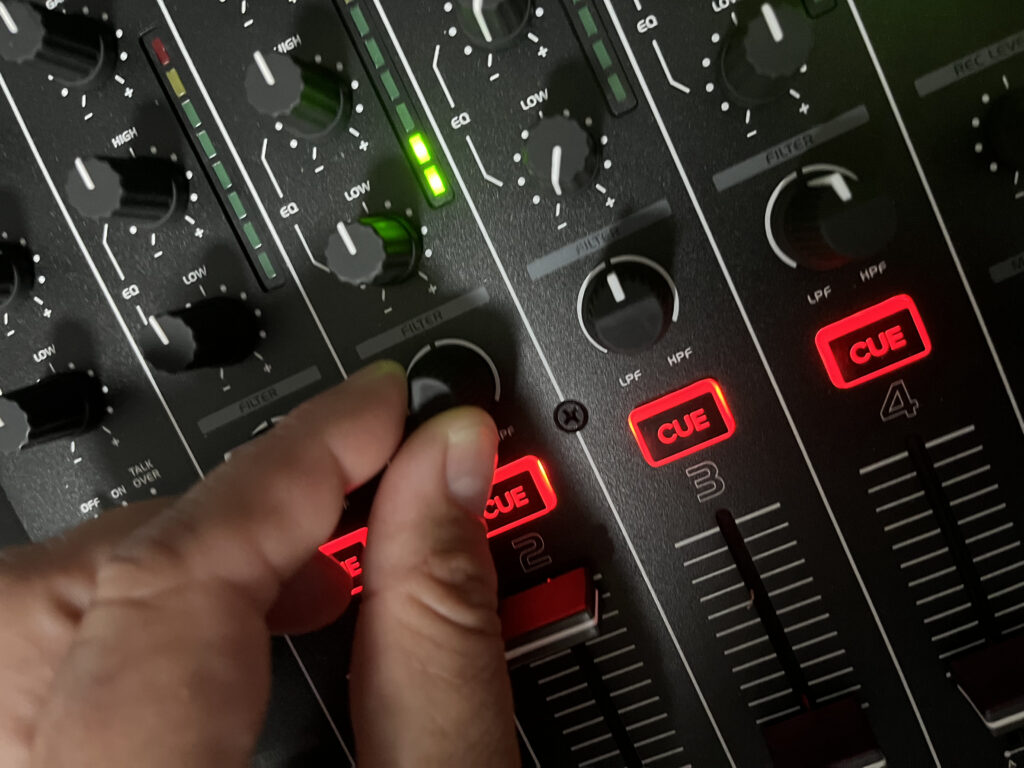 Filtermix am Omnitronic PM-404F