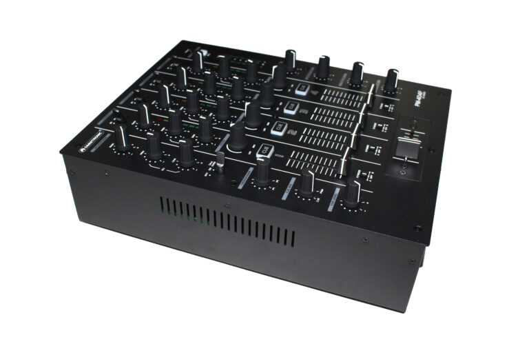 Omnitronic PM-404F DJ-Mixer Test Artikelbild