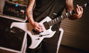 Jackson Pro Series Signature Rob Cavestany Death Angel SWHT – schneeweiße Extravaganz Artikelbild