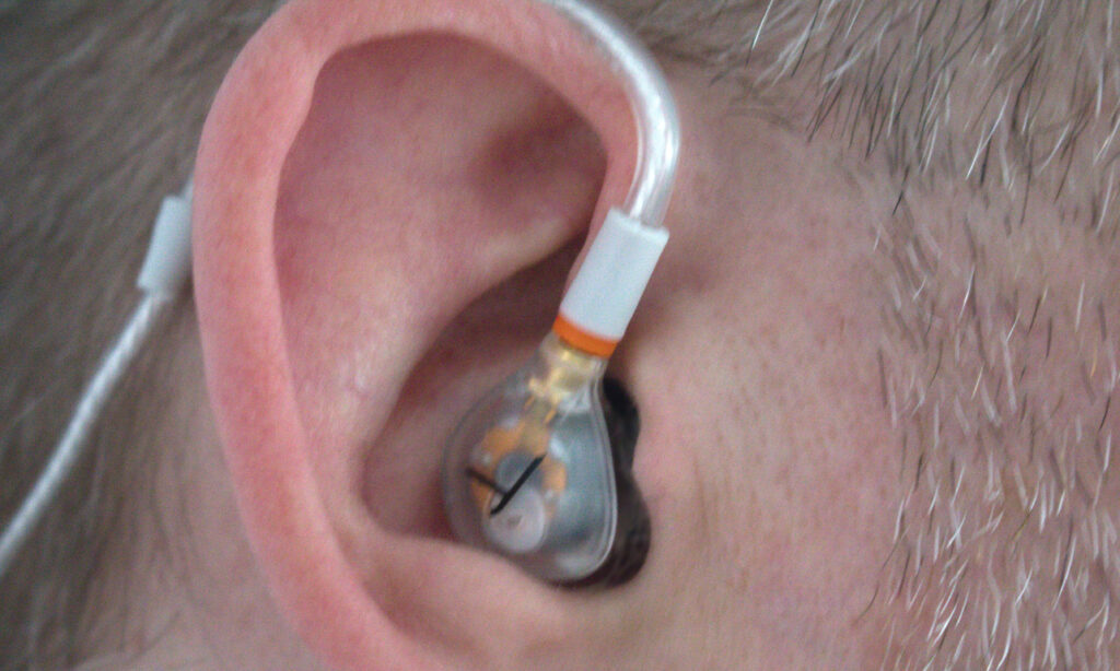 In der Praxis sind die Beyerdynamic DT 30 IE verschwindend klein