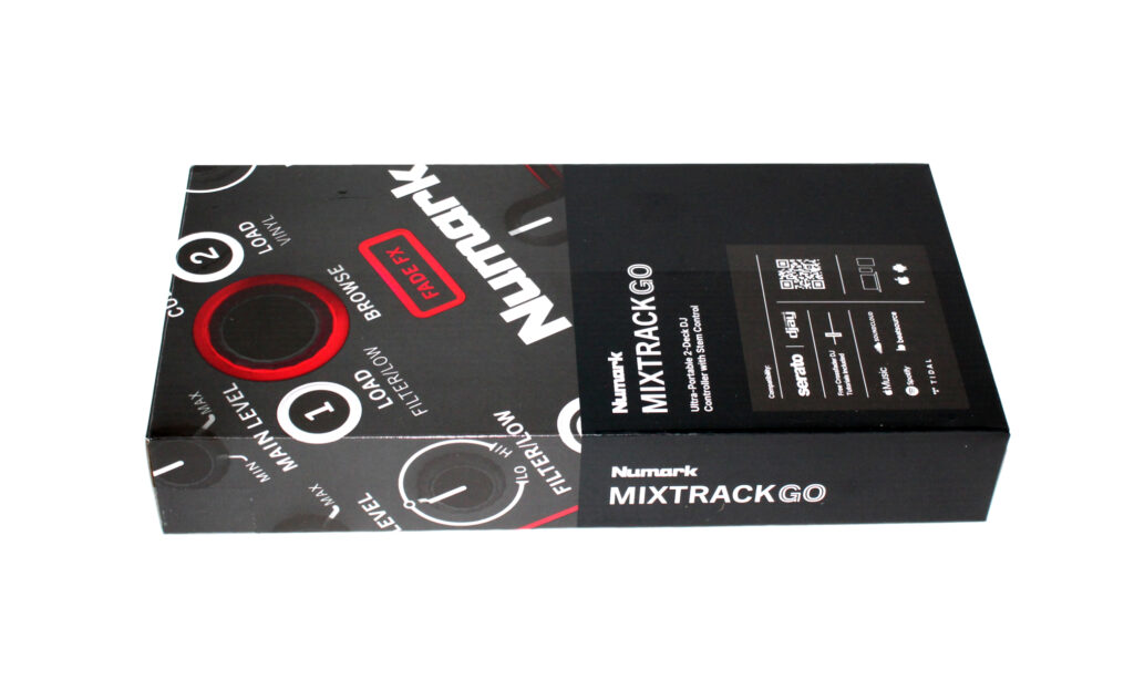 Karton des Numark Mixtrack Go