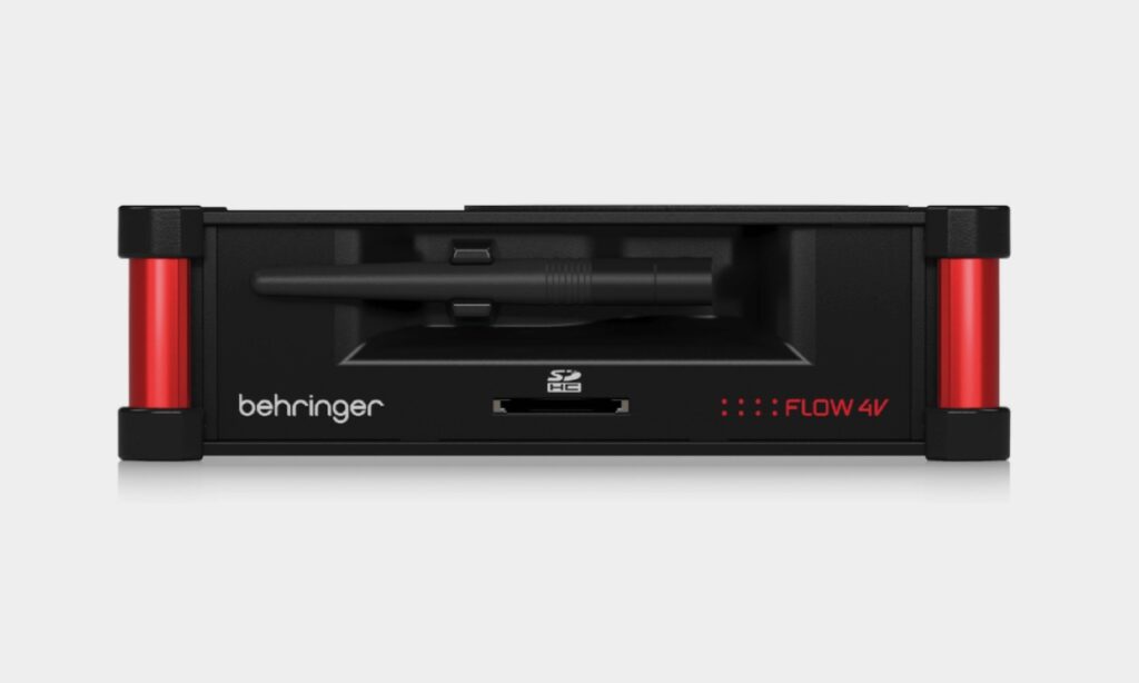 FLOW 4V SD-Slot (Bildquelle: Behringer)