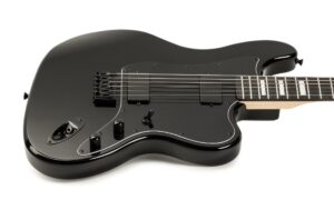Test: Harley Benton JA-Baritone HH BK – Günstige Baritongitarre für Metal und tiefe Tunings? Artikelbild