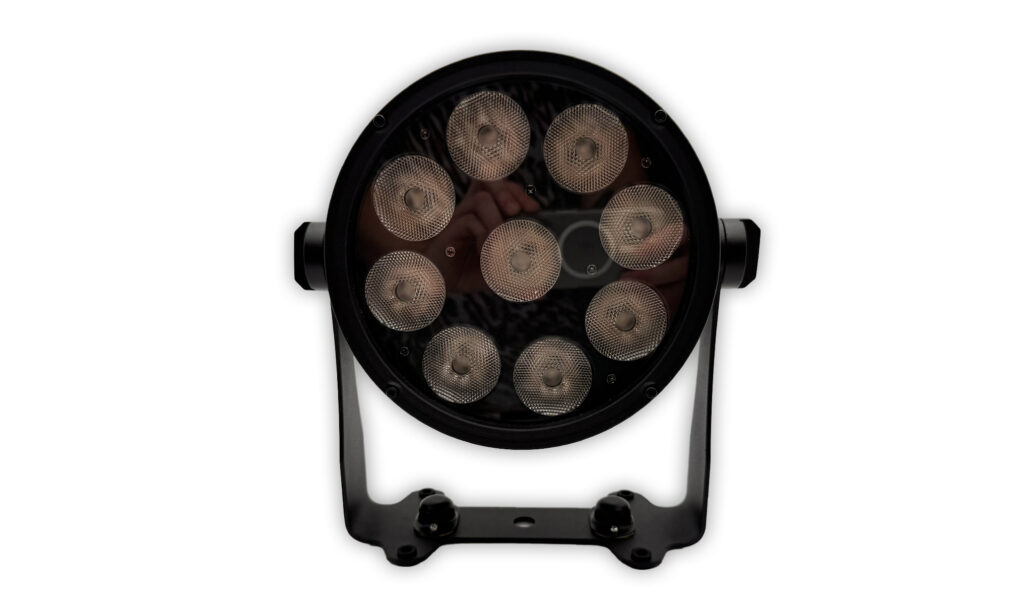 Die Front des LCPRO Show.LED C6 MK2 beherbergt alle LEDs