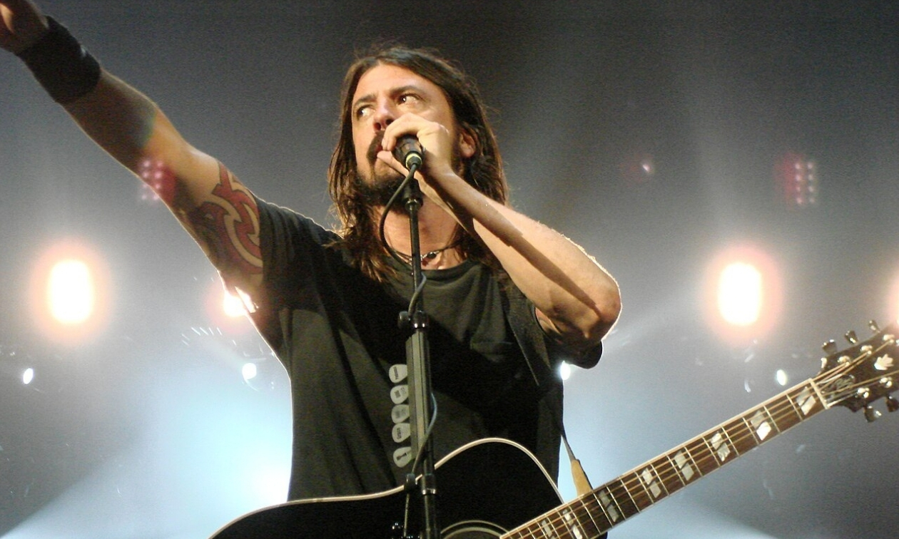 Dave Grohl spielt erstmals mit AC/DC und erfüllt sich seinen Kindheitstraum Artikelbild
