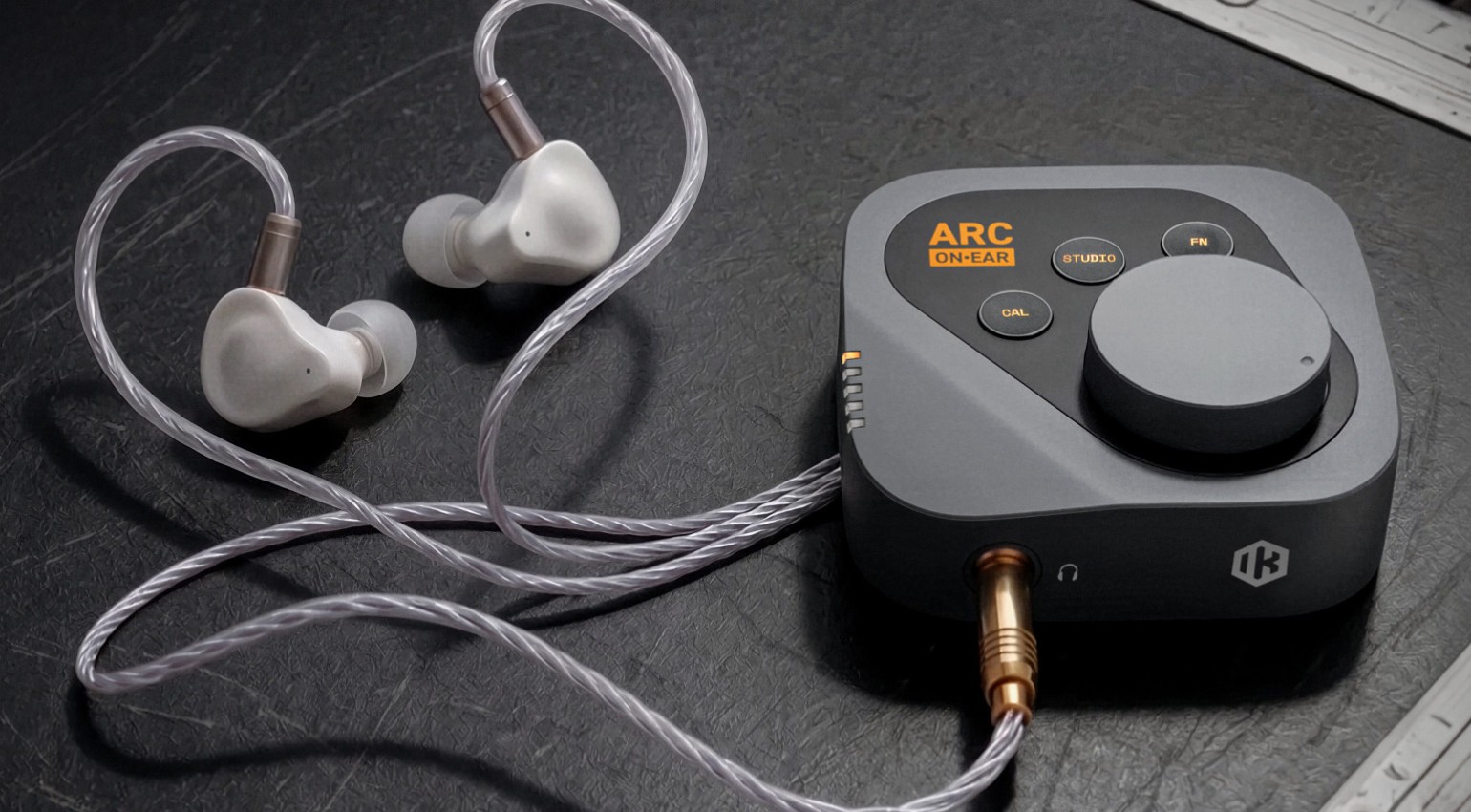 IK Multimedia ARC ON-EAR 1.5: Jetzt auch für In-Ear-Monitoring