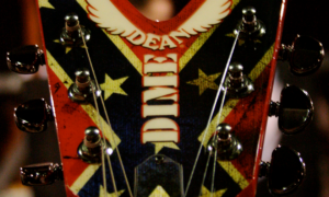 Die hässlichsten Signature-Gitarren der Rockgeschichte Artikelbild