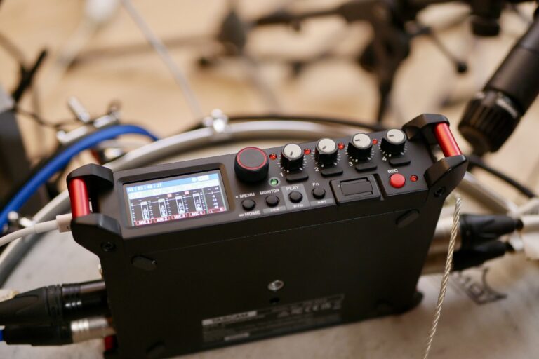 Tascam FR-AV4 Test – Kann der Alleskönner alles? Artikelbild