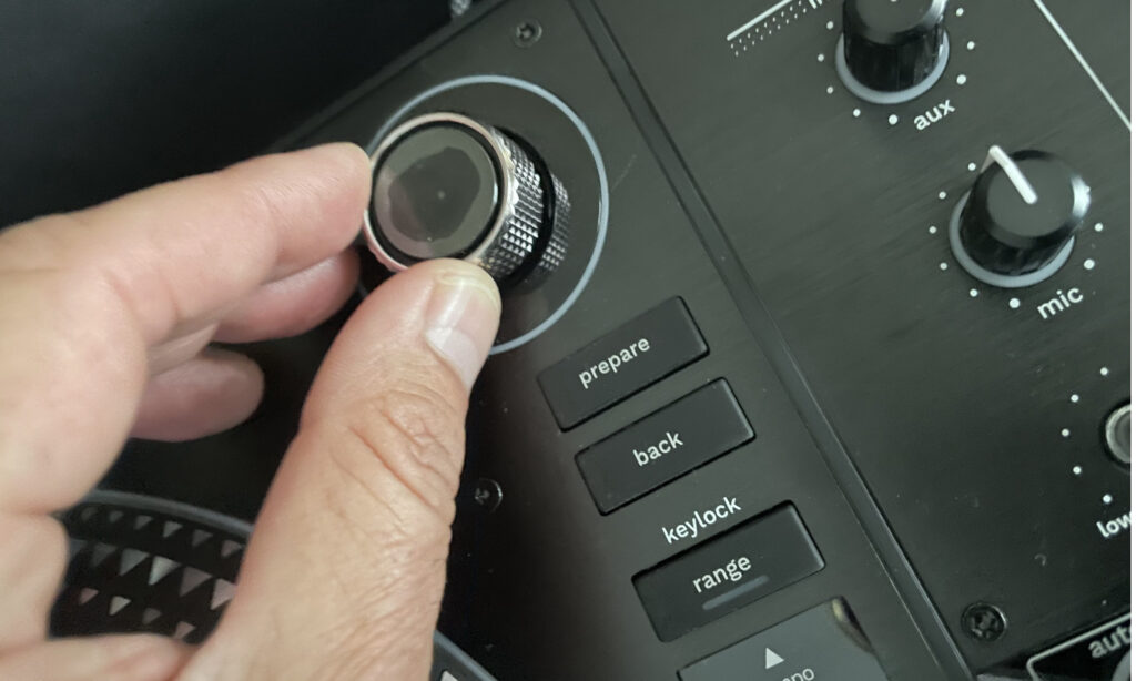 Mit den Navigationselementen durchstöbert man seine Tracks und Listen komfortabel