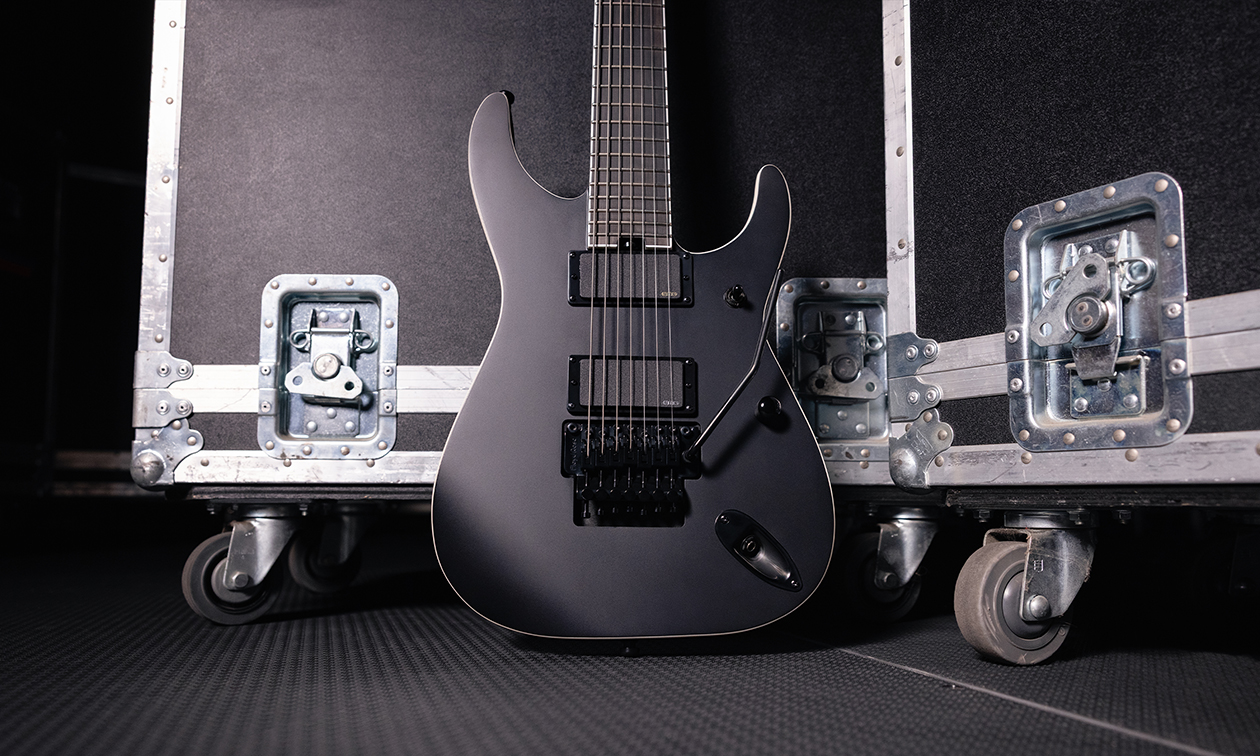 Jackson Chris Rörland SL7 Soloist: Sabaton-Gitarrist bekommt sein erstes Signature-Modell Artikelbild