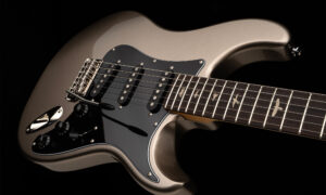 PRS Silver Sky Defender Limited Edition – US- und SE-Modelle in Land-Rover-Farben! Artikelbild