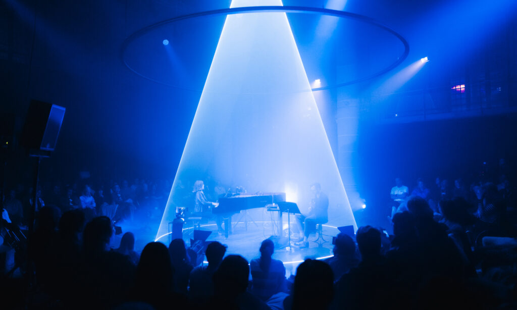 … Pianos ... (Photo: Tom Doms, mit freundlicher Genehmigung ADE)