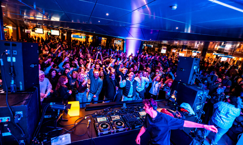 … und Partys (Photo: Enrique Meesters, mit freundlicher Genehmigung ADE)