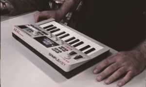 Akai Sample Key - Hacken erlaubt, weil Open-Source Artikelbild