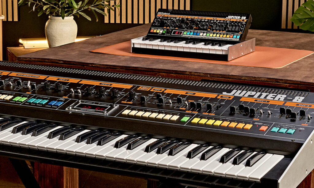 Roland Jupiter-08: Original.