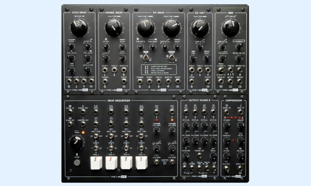 KONSTRUKT-8 unverkabelt (Bildquelle: Erica Synths)