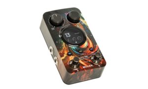 Test: Mooer META FX – Drei Effektpedale in einem kompakten Gehäuse? Artikelbild