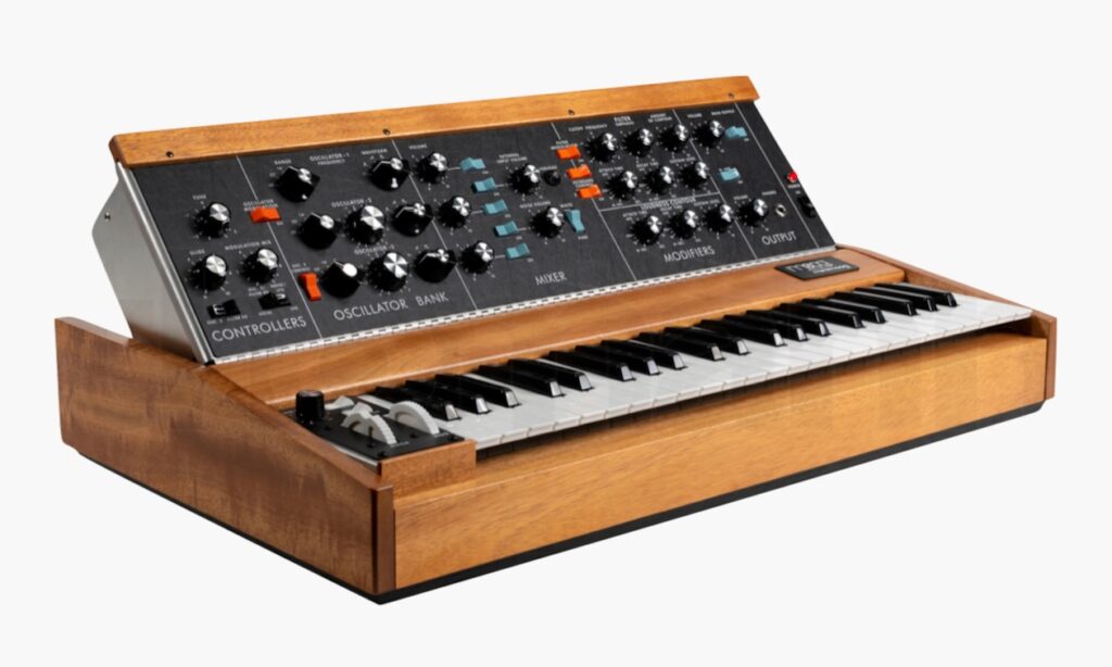 Minimoog Model D Mahagony Edition (Bildquelle: Thomann)