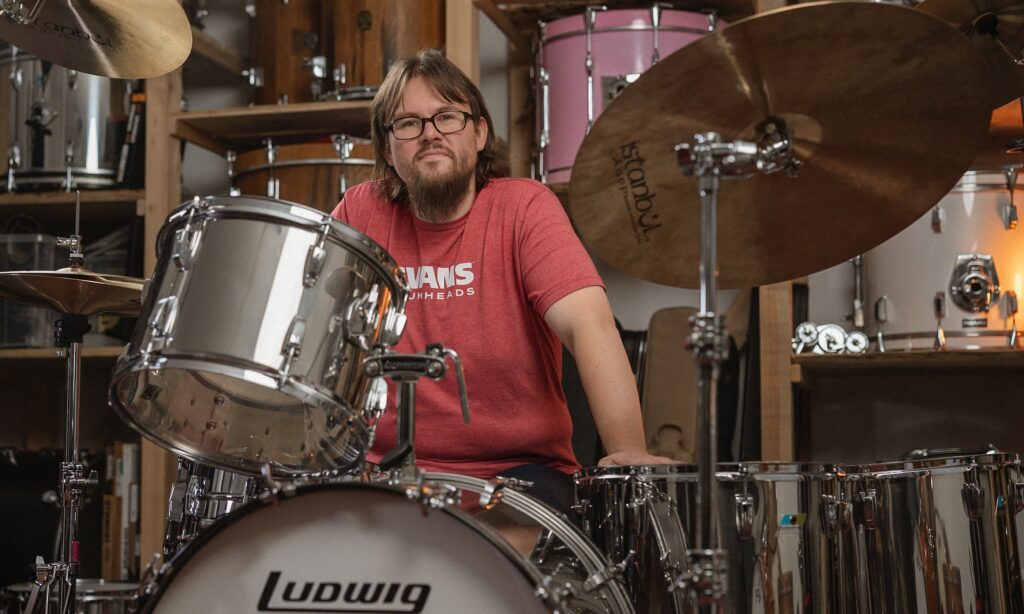 Daniel Schwarz hinter seinem Ludwig Stainless Steel Set | Alle Fotos: Christoph Behm