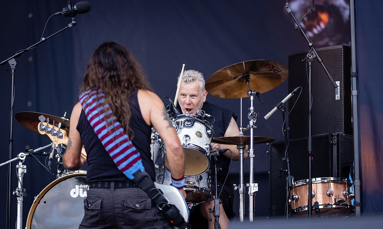 Er wird der neue Drummer von Iron Maiden - Nachfolge von Nicko McBrain ist geklärt Artikelbild