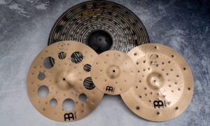 Meinl Pure Alloy Extra Hammered Effektbecken und Classics Custom Dark Ride 24“ Test  Artikelbild