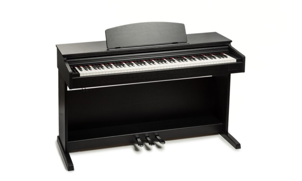 GEWA DP 510 und CP 510 überzeugen mit hochwertigem Steinway-Klang und smarter App-Steuerung, bieten aber nur durchschnittliche Lautsprecher im Einsteigersegment. 