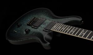 PRS Signature mit Style & Punch: Mark Holcomb 2025 jetzt als Core-Modell Artikelbild