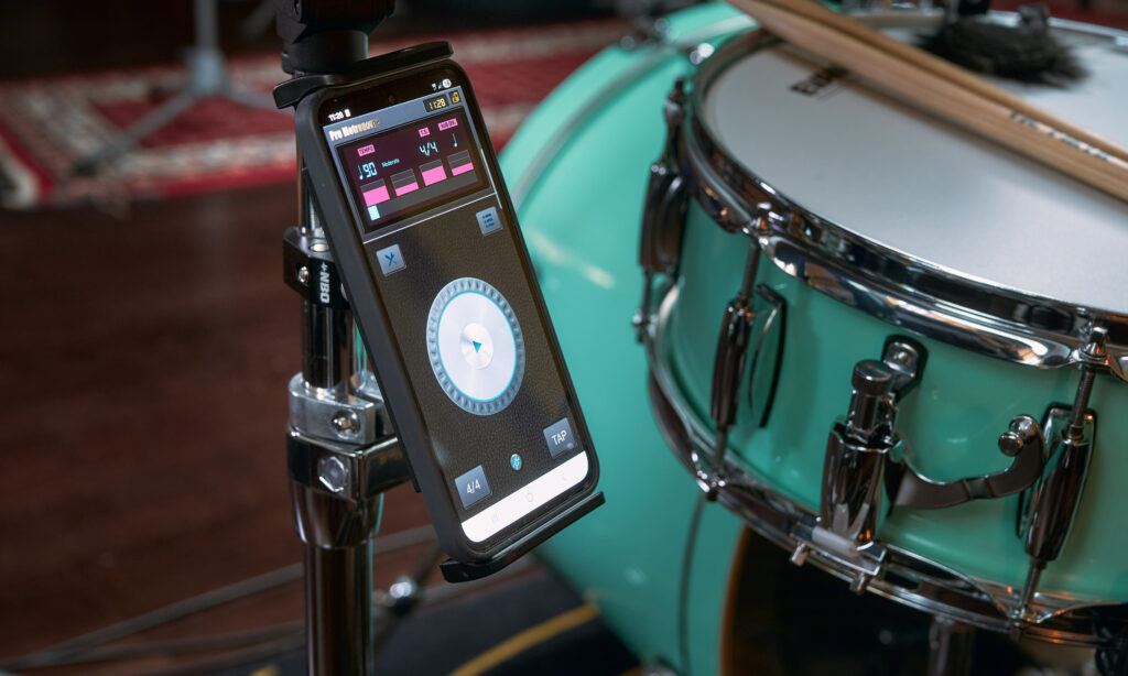 NBO Universal Tablet/Phone Holder News (Bild: Christoph Behm)