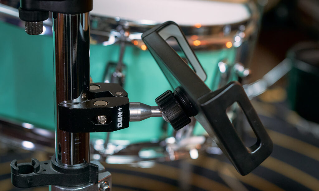 NBO Universal Tablet/Phone Holder News (Bild: Christoph Behm)