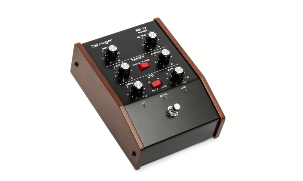 Brot-und-Butter-Sounds und jede Menge kreativer Effekte zum kleinen Preis – der Behringer BM-13 Phaser.