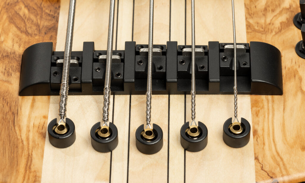 Franz Bassguitars Sirius 5 Olive