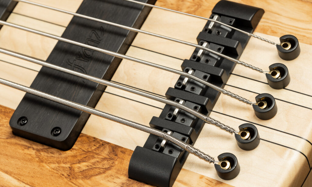 Franz Bassguitars Sirius 5 Olive