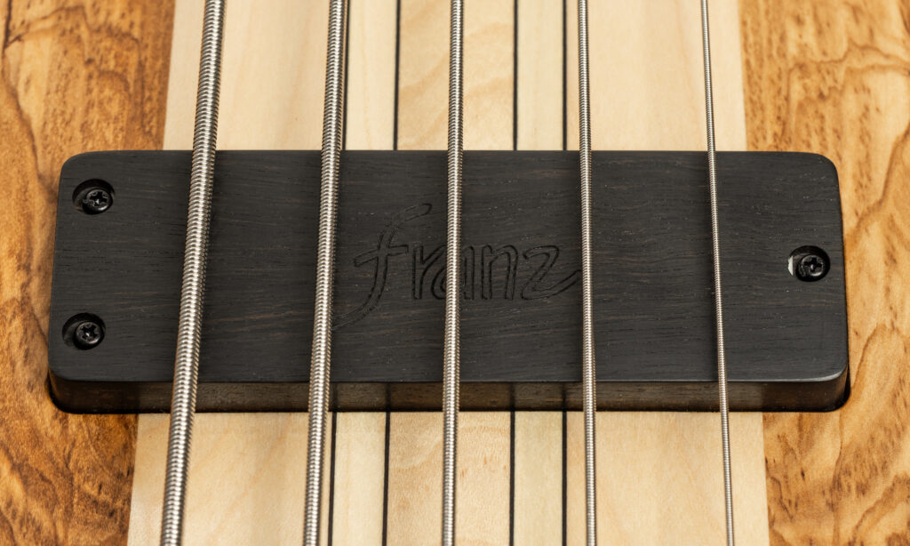 Franz Bassguitars Sirius 5 Olive