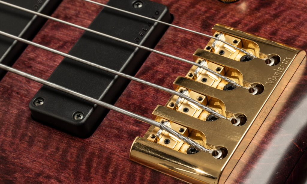 Marleaux Consat Custom 4 Bolt-On Bass