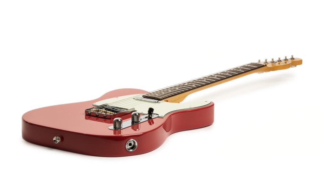 Moderner Spielkomfort trifft auf klassischen Telecaster-Charme – die American Professional Classic Telecaster macht Spaß und ist zudem fair ausgepreist.