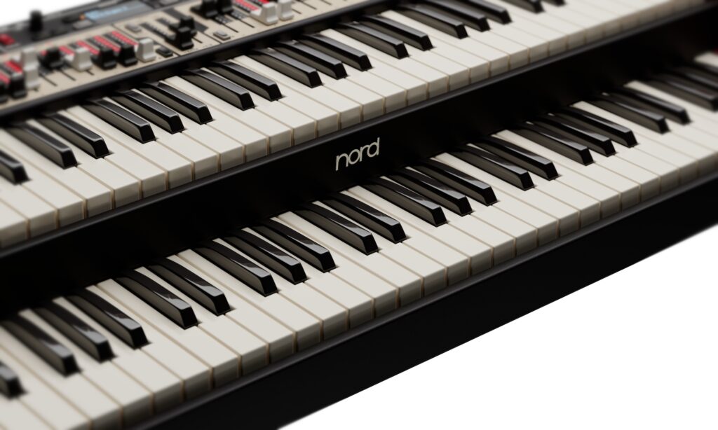 Die Waterfall-Tastatur hat ein sehr realistisches Spielgefühl. (Foto: Clavia Nord)